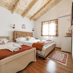 https://vila-sofia-guest-house.albaniahotels.org