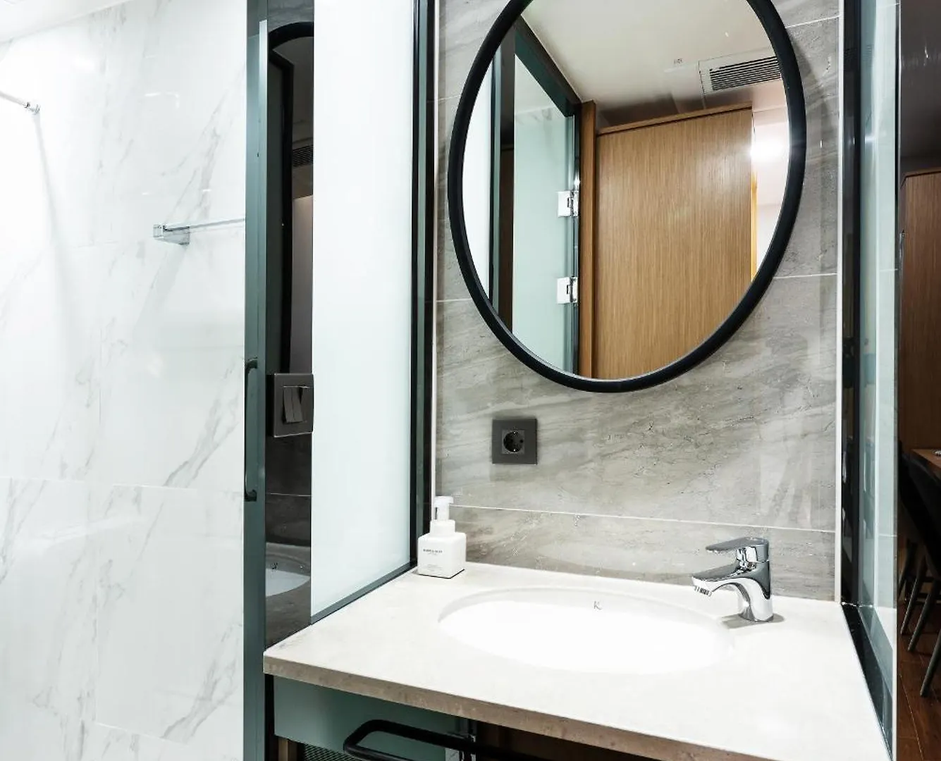 Lala Vianco Business Hotel Puszan