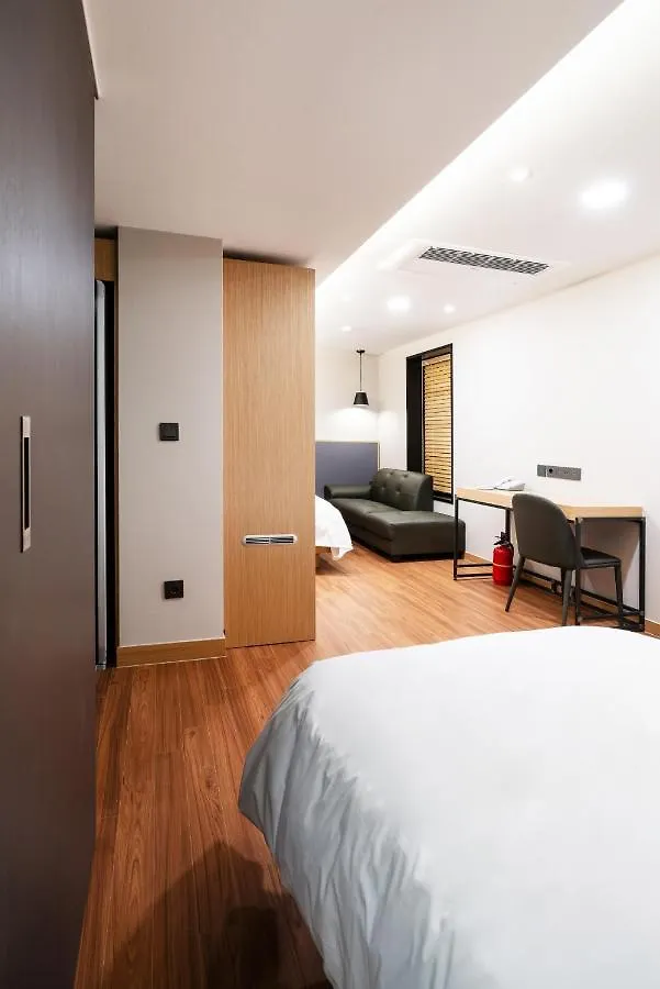 Lala Vianco Business Hotel Busan 3*,