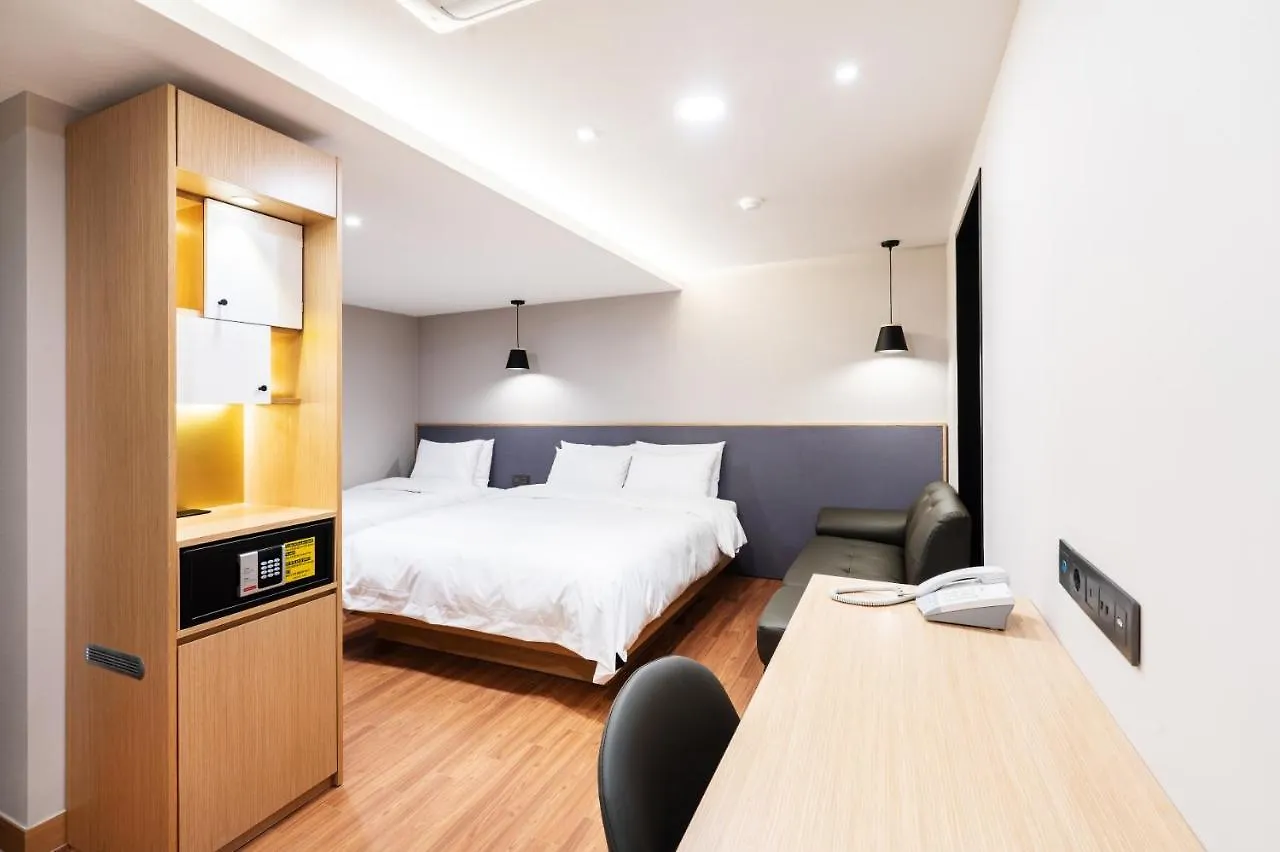 Lala Vianco Business Hotel Busan 3*,